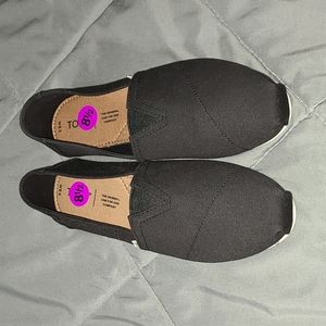 Toms